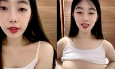 七彩主播–幼校老师 :极品在校大奶老师~B粉嫩啊~爱了爱了,校园清纯,回家露大淫屄,判若两人!。-nai